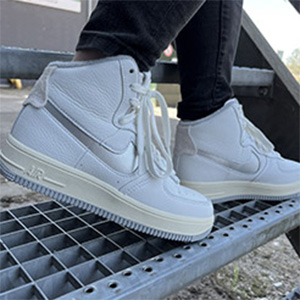 Sneakers high